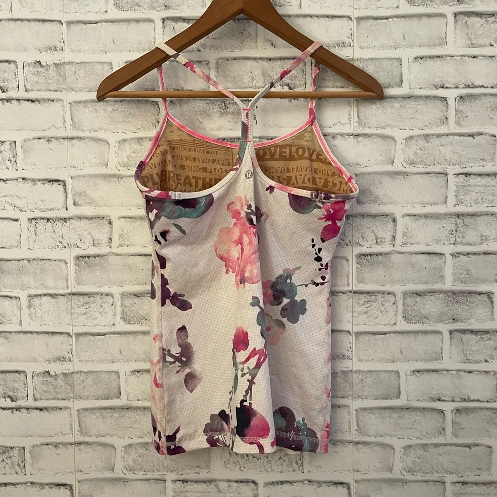 Women’s Lululemon power Y racerback built in bra tank top white floral print 6 - Picture 2 of 3